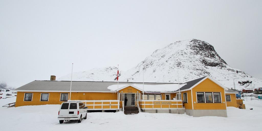 Hotel Narsaq Exterior photo